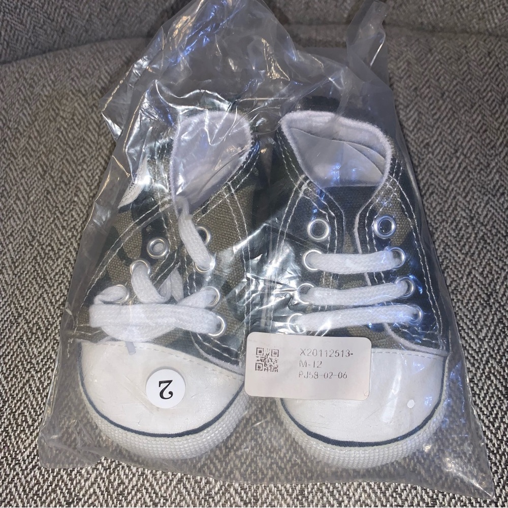 Baby Baby‎ kids tennis shoes Size 2 Camouflage Camo Baby Shoes Brand New Shoes